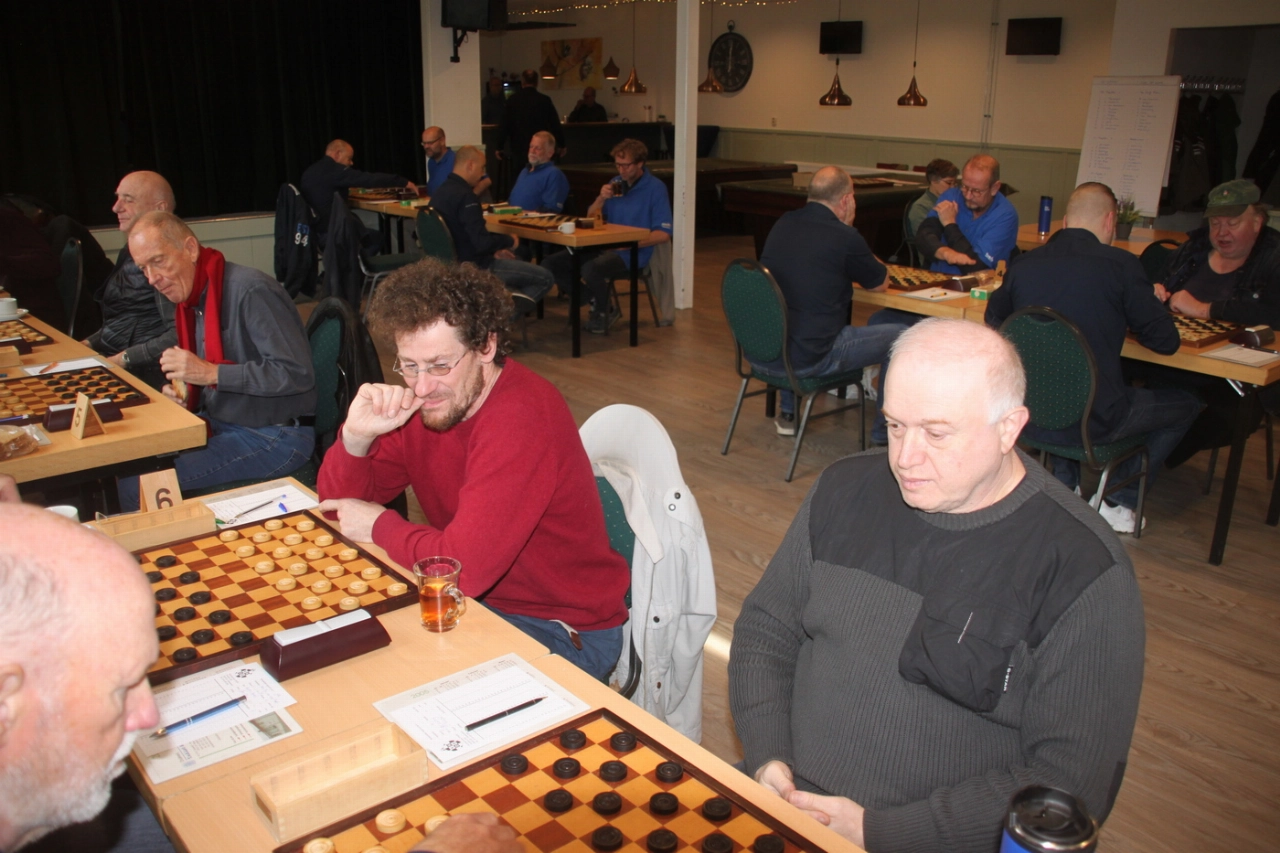 Van Stigt Thans rukt op in competitie